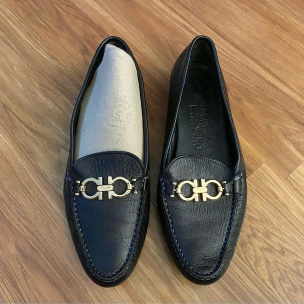 AUTHENTIC Salvatore Ferragamo Driving Loafers